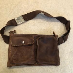 Roots Brown Leather Village Fanny Pack